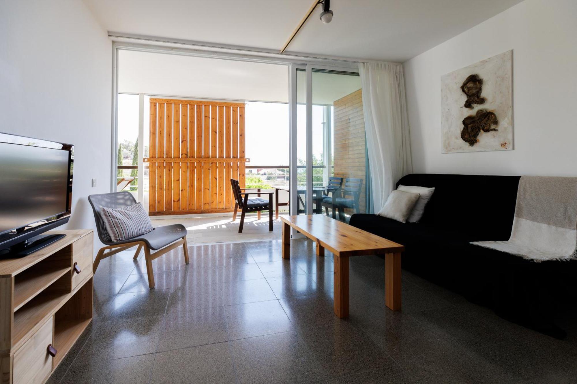 Art By Praxis Appartement Governor's Beach Buitenkant foto